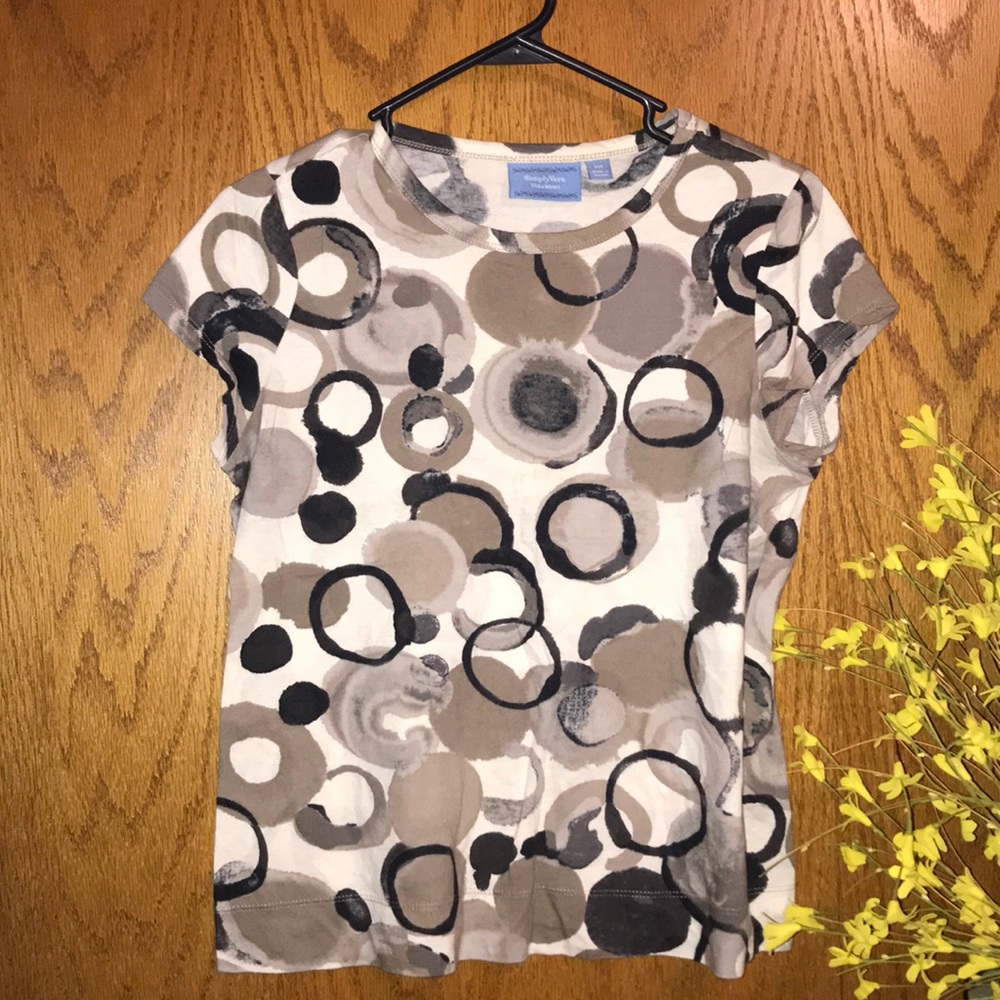 Simply Vera tshirt